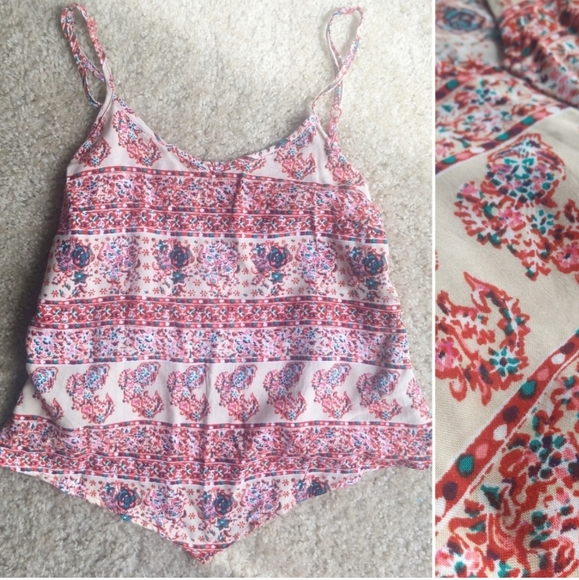 Boho Top Diamond Paisley Crop Tank Small Xhilaration Red NWOT Trend handkerchief - Picture 6 of 7